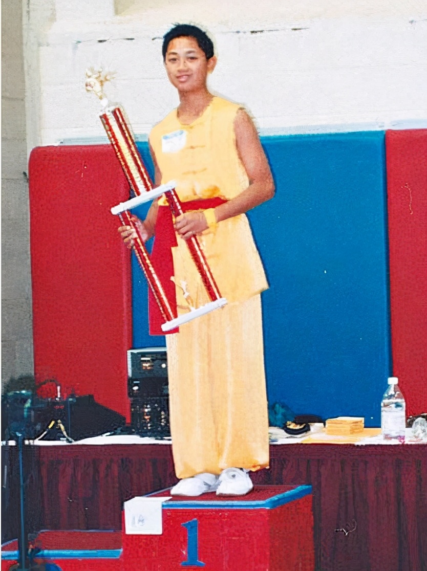 秦沛女儿郑俊弘照片,郑俊弘和秦沛的女儿