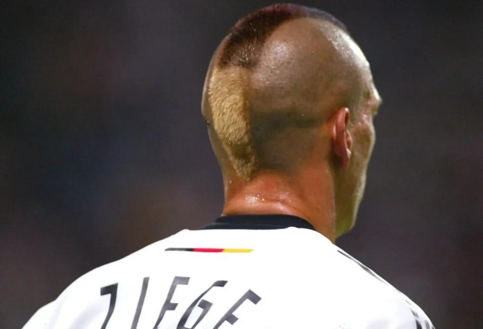 足球运动员都留什么发型,足球员发型最丑的