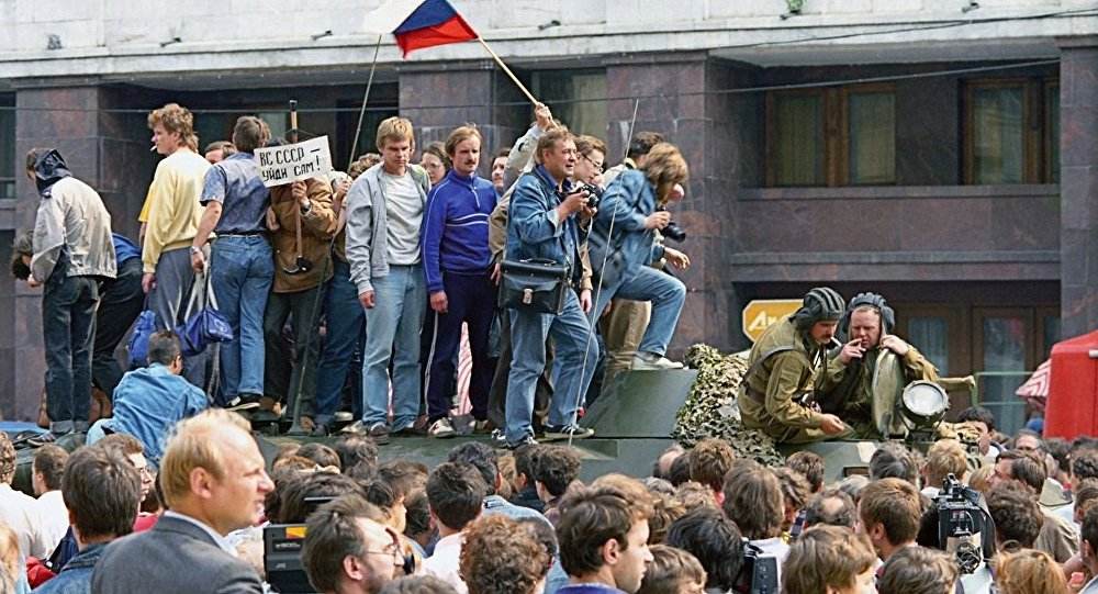 顺我者昌逆我者亡？为何一心想融入西方的俄罗斯会受到西方围堵？