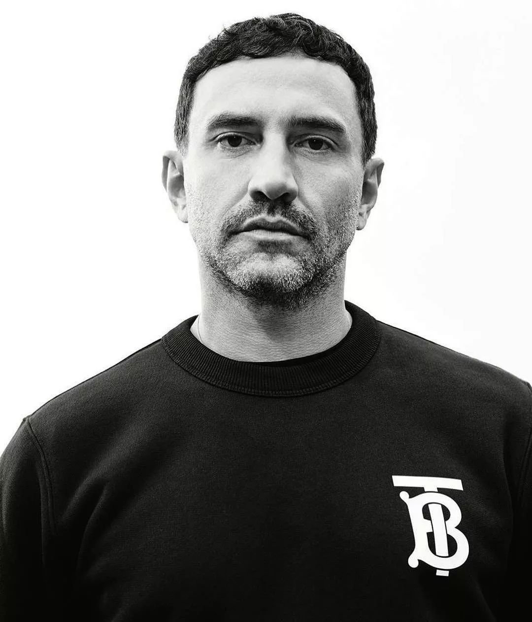 璁捐甯坆urberry,璁捐甯坮iccardo