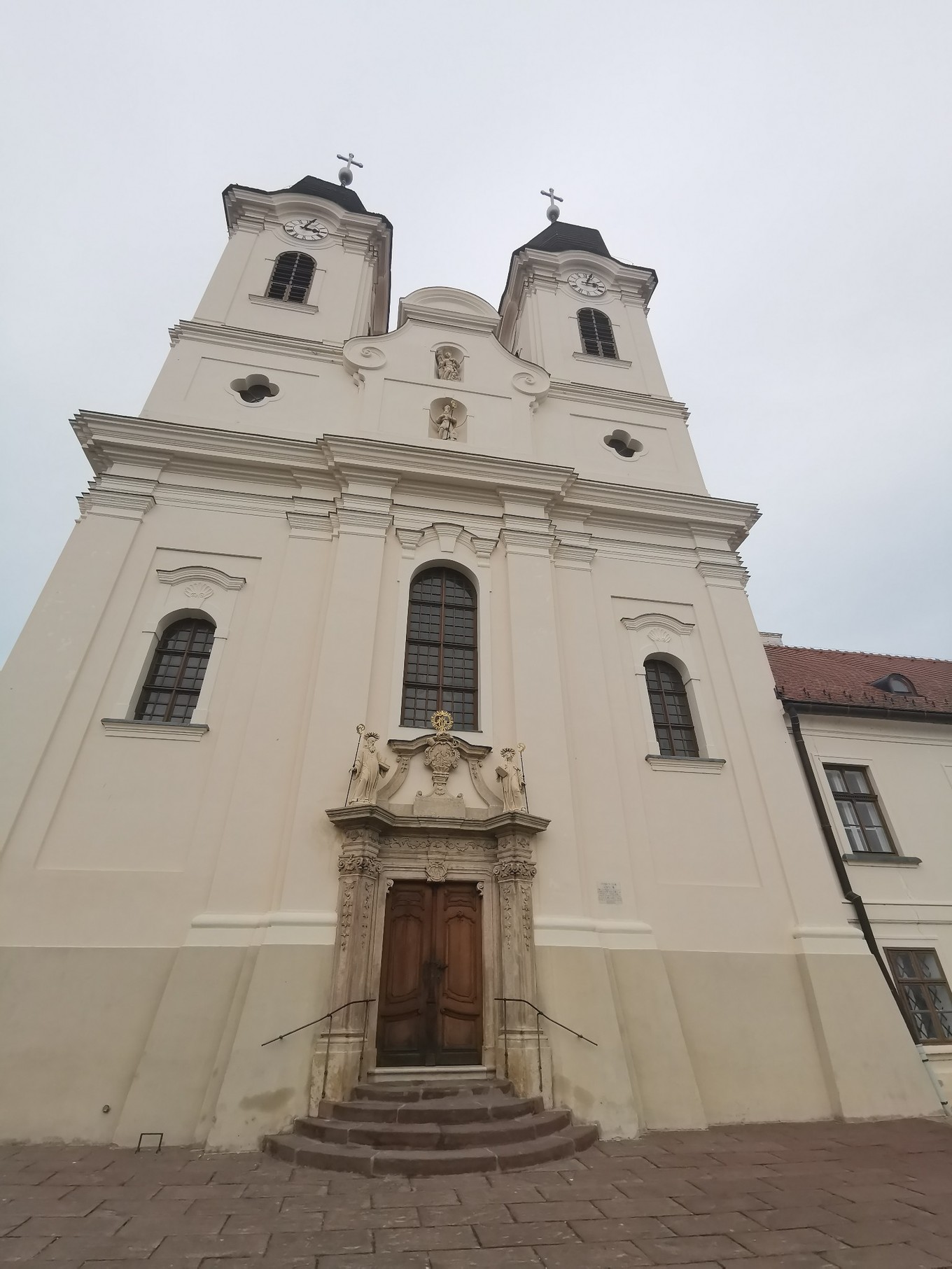 中欧旅游攻略多瑙河,中欧览秀城美食