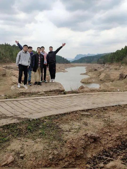 浜斿悕澶у鐢熸墜鎷夋墜鏁戜汉,涓冨悕澶у鐢熸墜鎷夋墜鏁戜汉