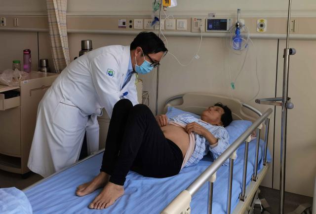 一周内肚子大得像孕妇，深圳医生巧手建通道“治水”