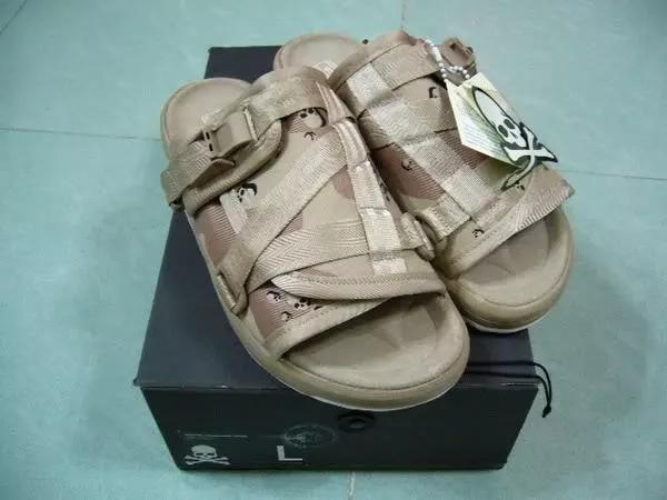 风靡全球的拖鞋,现在网上很火的几款拖鞋