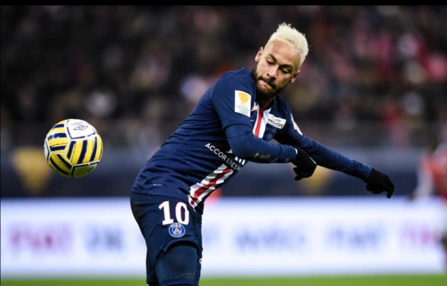 内马尔的那些骚操作,内马尔不是更强吗