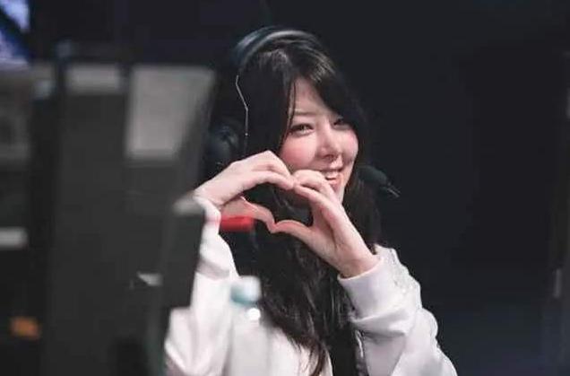 中国电竞女选手颜值天花板,谁说电子竞技没有浪漫