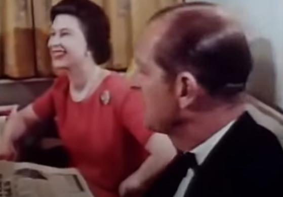 英女王下令封杀50年！王室私生活*片禁**遭泄漏，百万人在线吃瓜