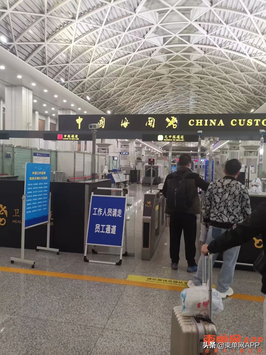我把合伙人“忽悠”到柬埔寨开店，疫情6个月不亏反赚