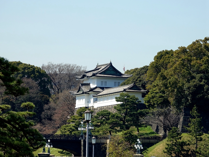 日本皇宫的屋顶为什么是绿色的,日本皇宫为什么这么简陋