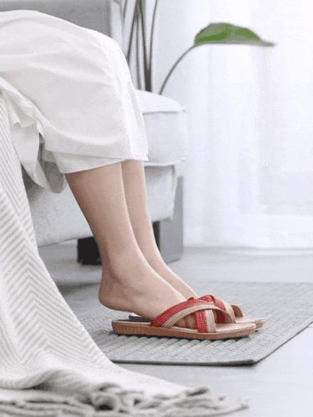 穿了一天鞋子脚湿,穿了一天鞋子脚很痛