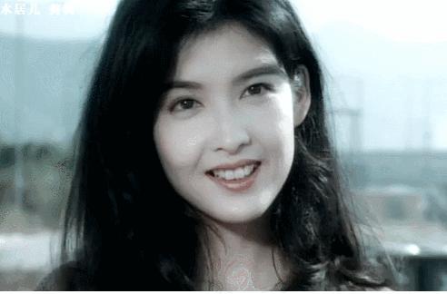 C罗：妈，今天起你可以辞掉工作了！