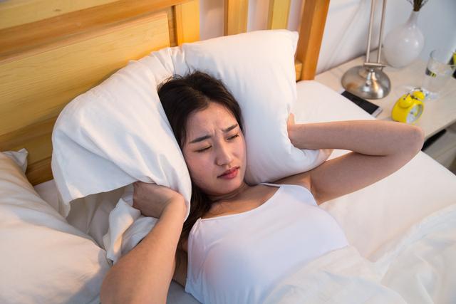 夜间盗汗是肺癌的前兆吗,盗汗是肝癌前兆吗
