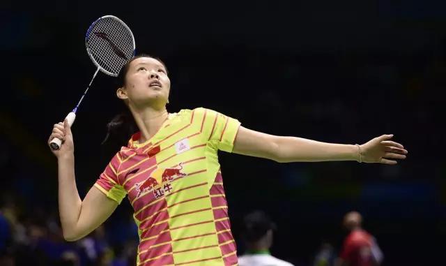 打好高远球，这些点你要关注