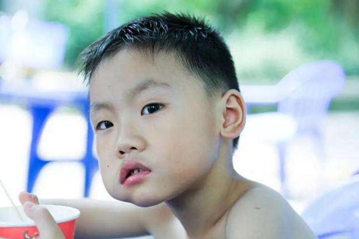 夏天孩子爱出汗怎么调理最有效,孩子一到夏天就出汗是怎么回事