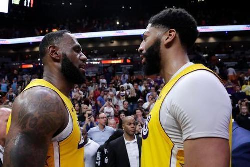 身高猛增的十大球星,身高猛增的五位球星