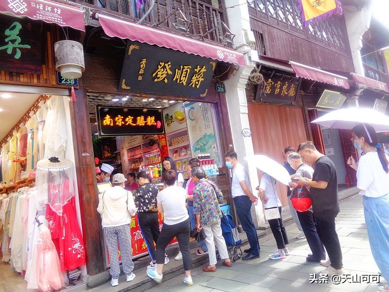 杭州的知名古街南宋御街,来杭州一定要来千年古道南宋御街