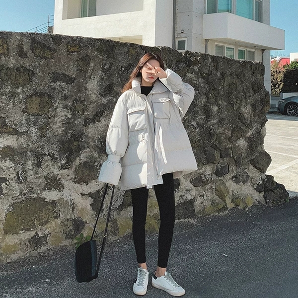 软绵绵的吐司面包,轻暖蓬松面包服