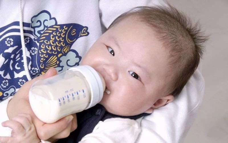 宝妈的奶水比较稀怎么办,宝妈的奶水越来越少是什么原因