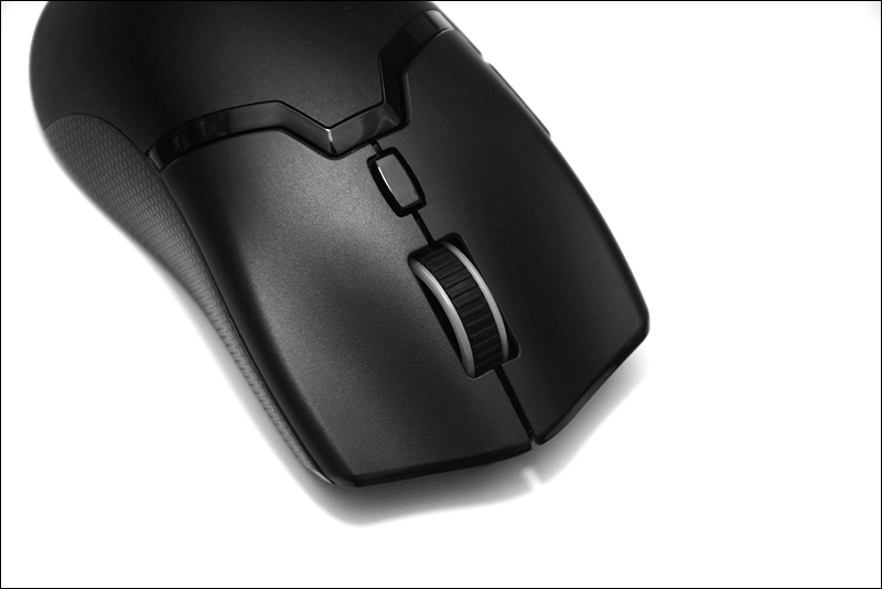 雷蛇毒蝰迷你镂空无线鼠标,雷蛇毒蝰8khz游戏鼠标评测