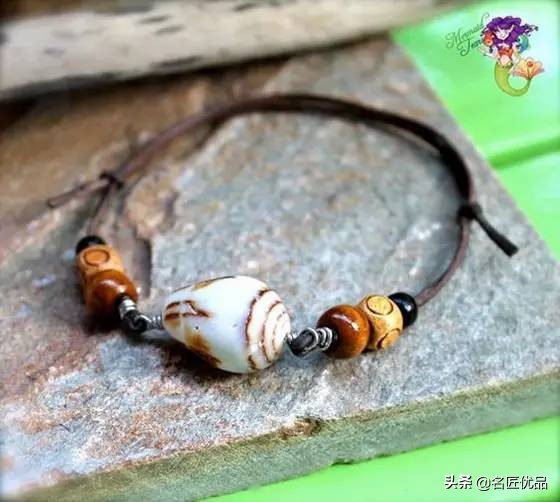 海边捡贝壳小碎片怎么做饰品,在海边捡的贝壳可以做什么小玩意