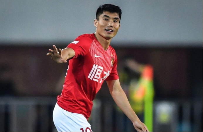 郑智为国家队做的最后一点贡献,郑智一人兼3职创造中国足坛历史