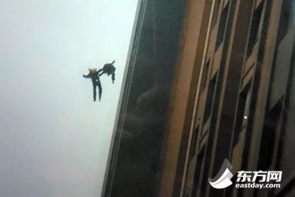 致敬我们的英雄真实视频,致敬我们为国牺牲的英雄