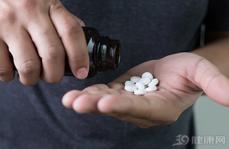 是药三分毒对身体的危害,一天吃八种中成药的危害