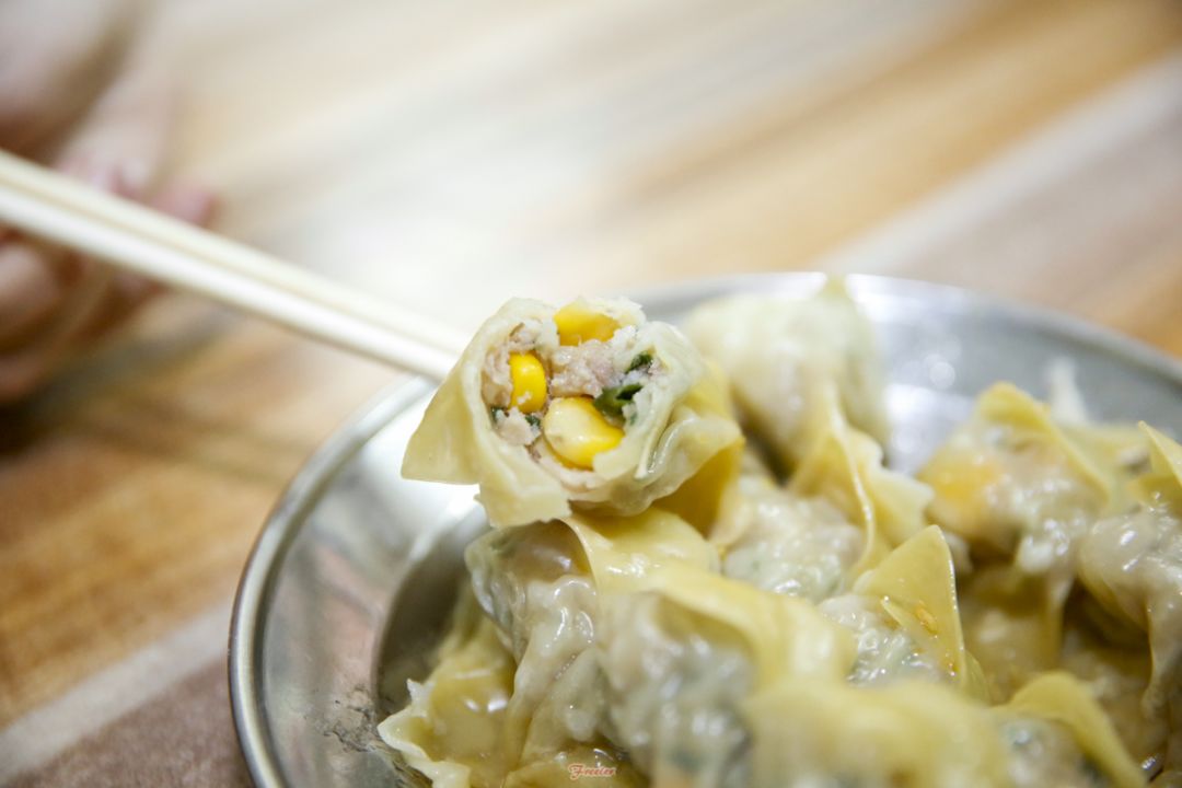 我们跟着本地人吃完这十家店，做了一份最靠谱的三亚美食线路