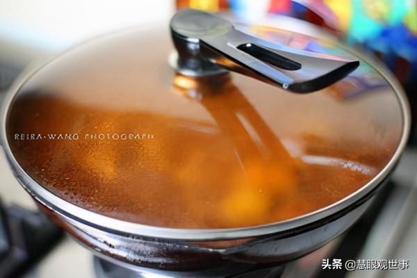 《侯卫东*场官**笔记》和《侯海洋基层风云》中的烧鸡公