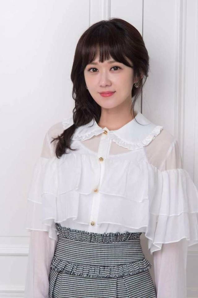 “刁蛮公主”张娜拉，献歌奥运，误谈圈钱被封杀，40岁想嫁中国