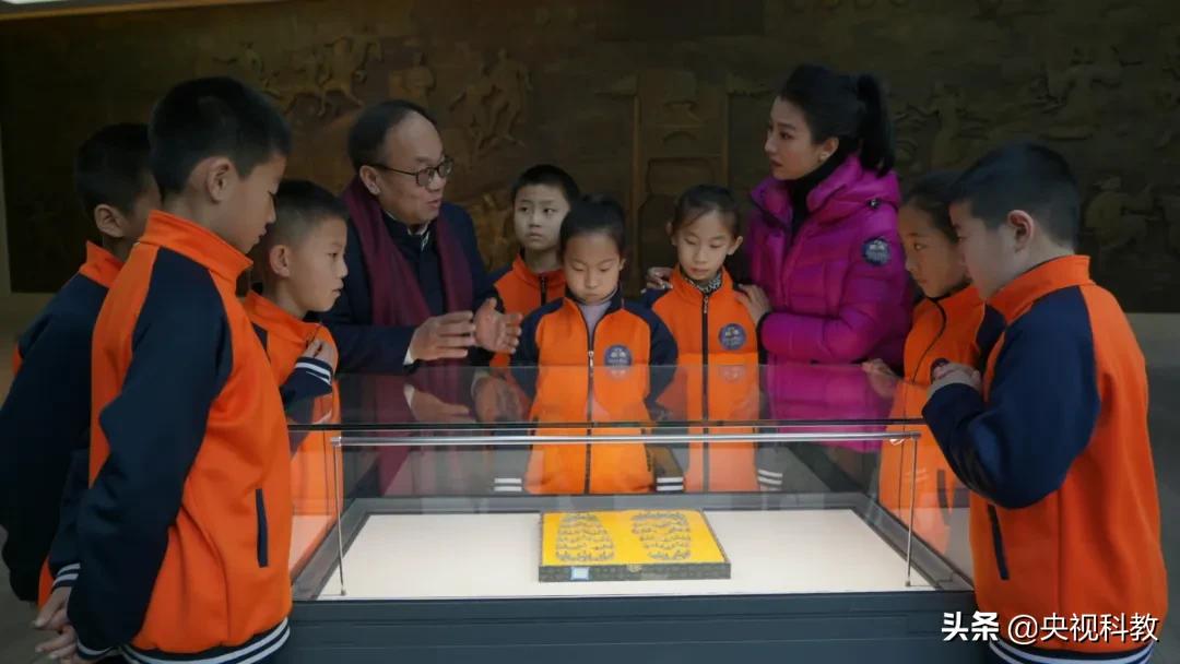 两千多年前的历史温度触手可及？跟着领队笑舒和同学们开启跨时空之旅！