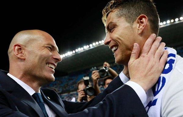 c罗是不是植发了,c罗有植发吗