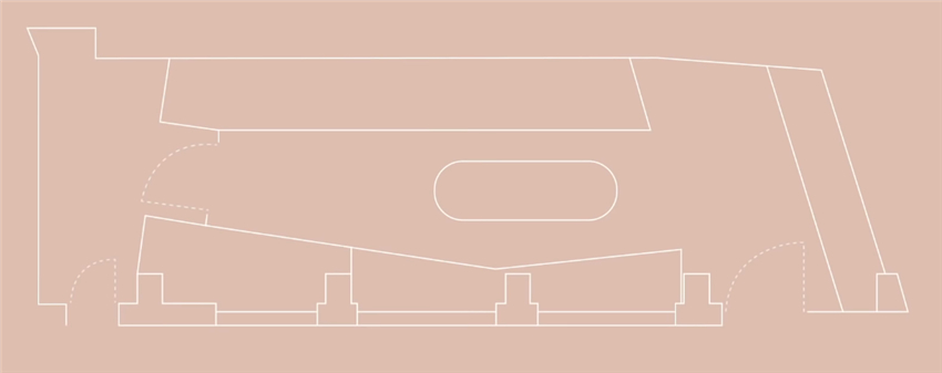 她买下26㎡自行车棚，将屋内铺满欧松板，一个人越住越舒服