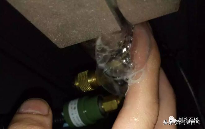 空调报压缩机低压故障怎么回事,空调低压报警是什么原因