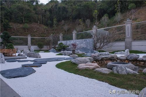 客厅假山摆放十大禁忌,假山盆景摆在客厅什么位置是吉位