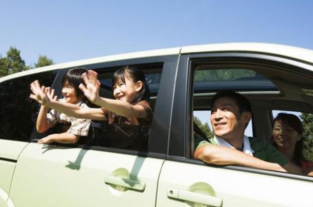 宝宝晕车家长怎么办,孩子晕车一招搞定不恶心