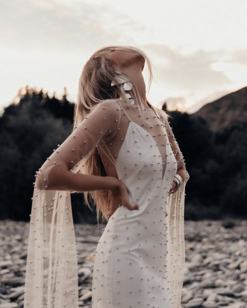 婚纱搭出时髦感｜不到百元的6件单品，手把手教给你