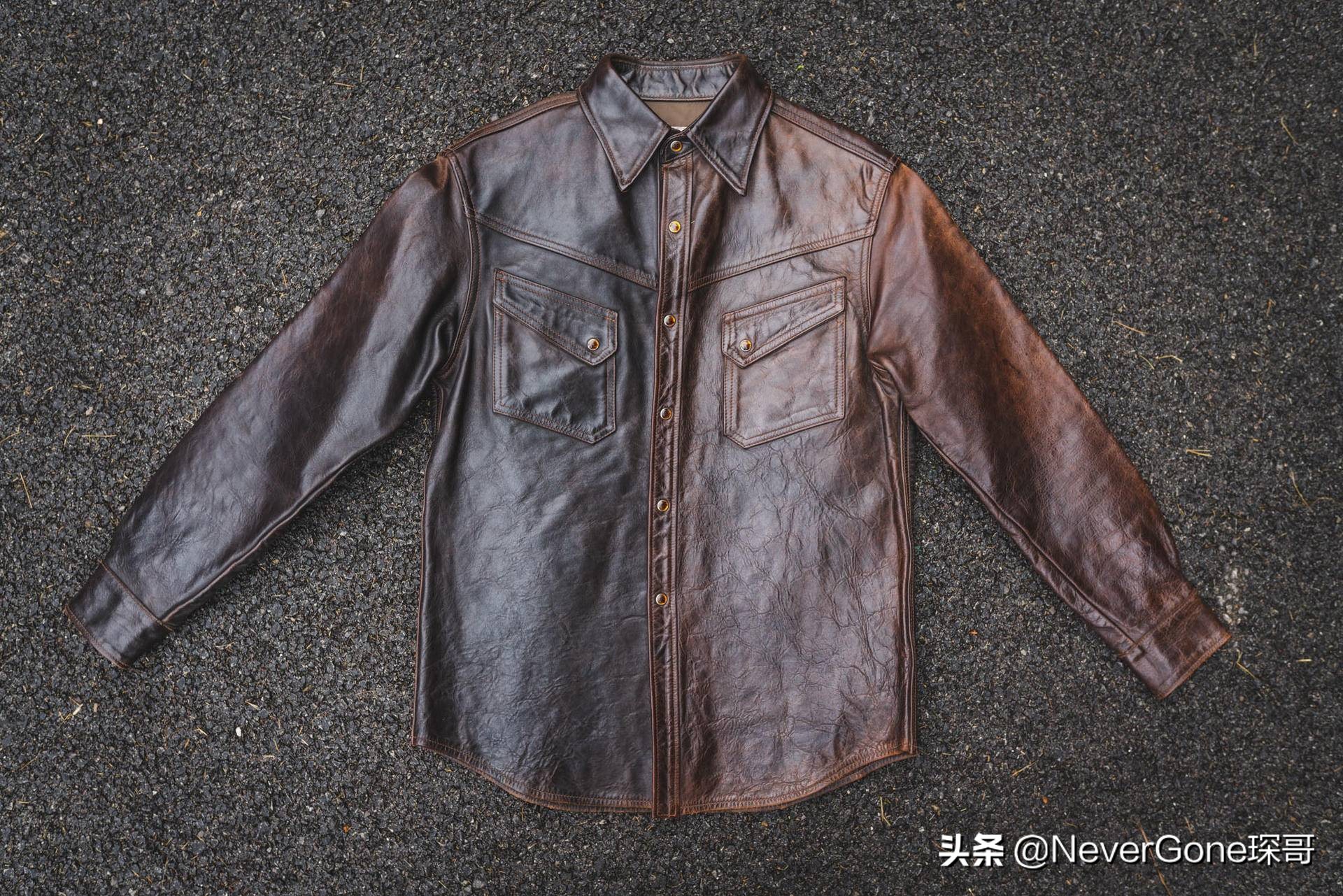 一件美特斯邦威衬衫,一件橘色衬衣