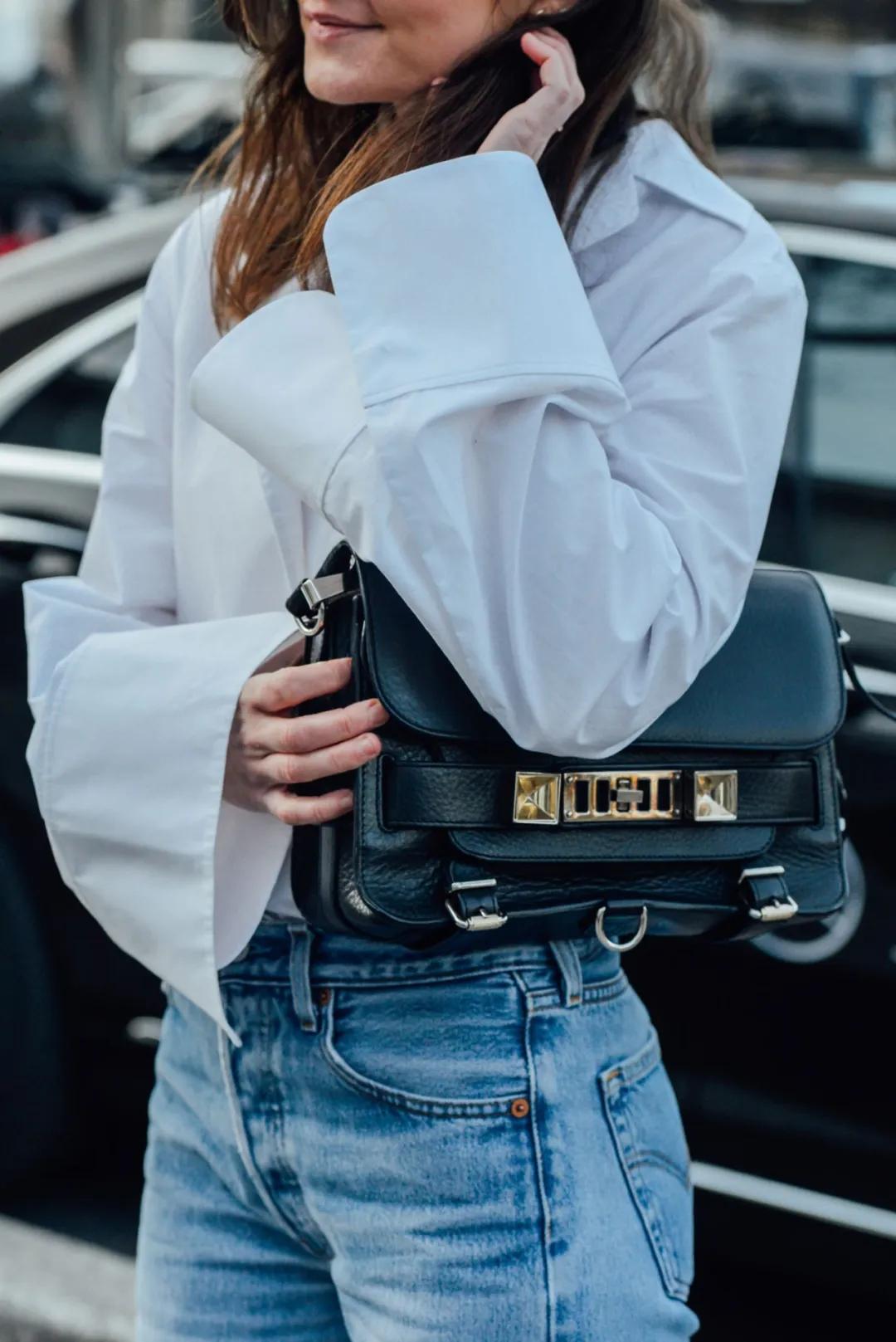 T恤穿腻了？想要时髦又遮肉，春夏白衬衫应该这么洗和这样穿