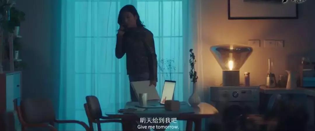 “妈妈上班也挣不了几个钱”：请别再用孩子和家庭来绑架妈妈