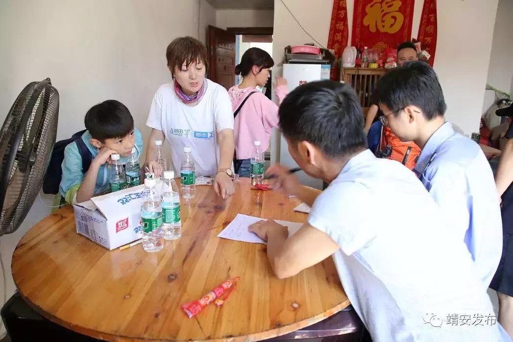 致敬最美逆行者白衣天使,致敬危难时刻的逆行者