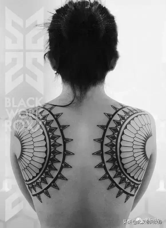 黑臂风格纹身,让人惊叹的纹身