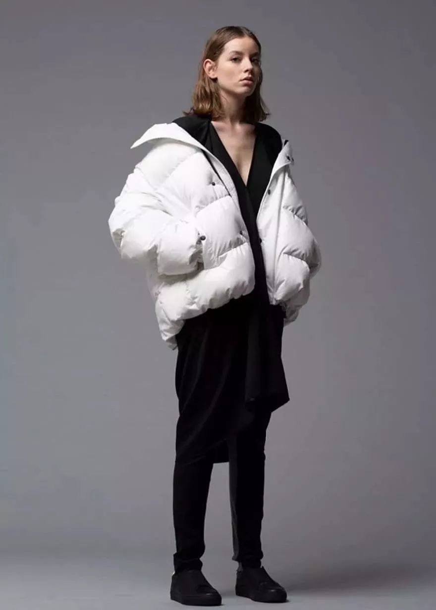 最适合过冬的羽绒服,入冬可以保暖实穿的羽绒服分享