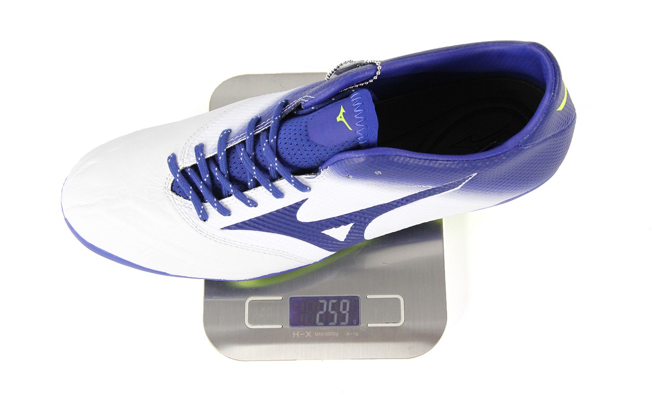 织物一体鞋舌,美津浓morelia2proag测评