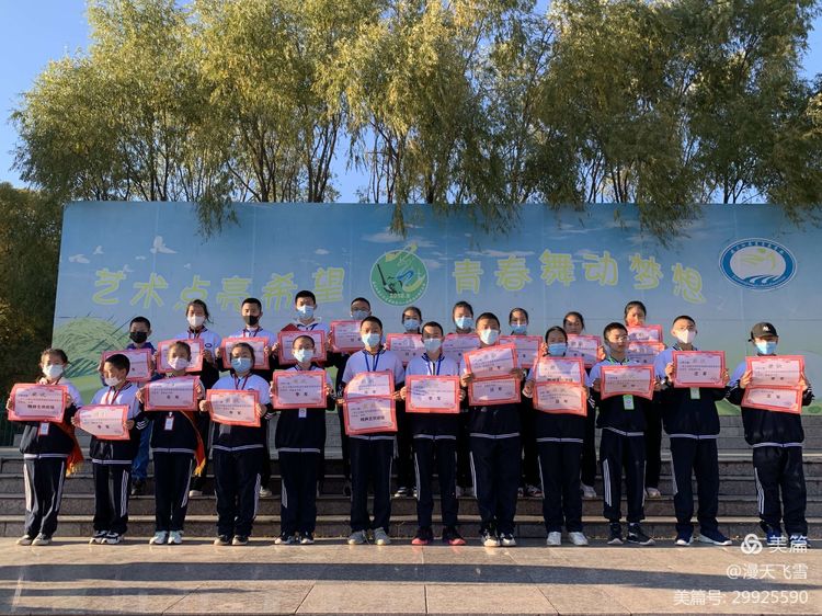 凝聚社团魅力谱写青春华章演讲稿,彰显社团魅力绽放青春风采