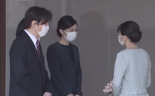 她是日本最美公主，眼睛像极了纪子妃，比下嫁凤凰男的姐姐精明