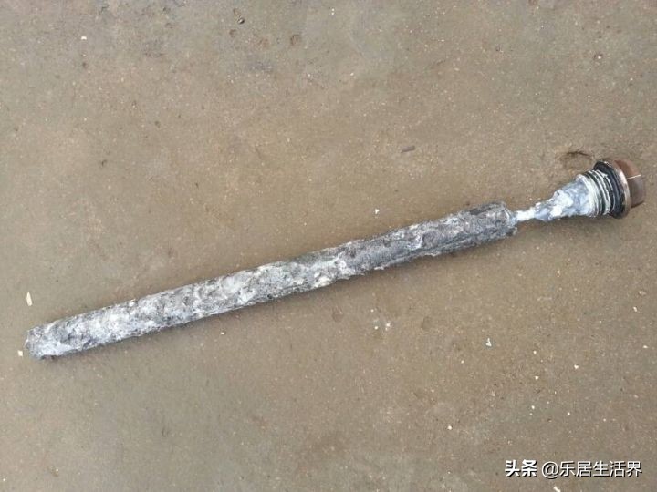 燃气热水器和电热水器哪个更实用,燃气热水器与电热水器哪个好用