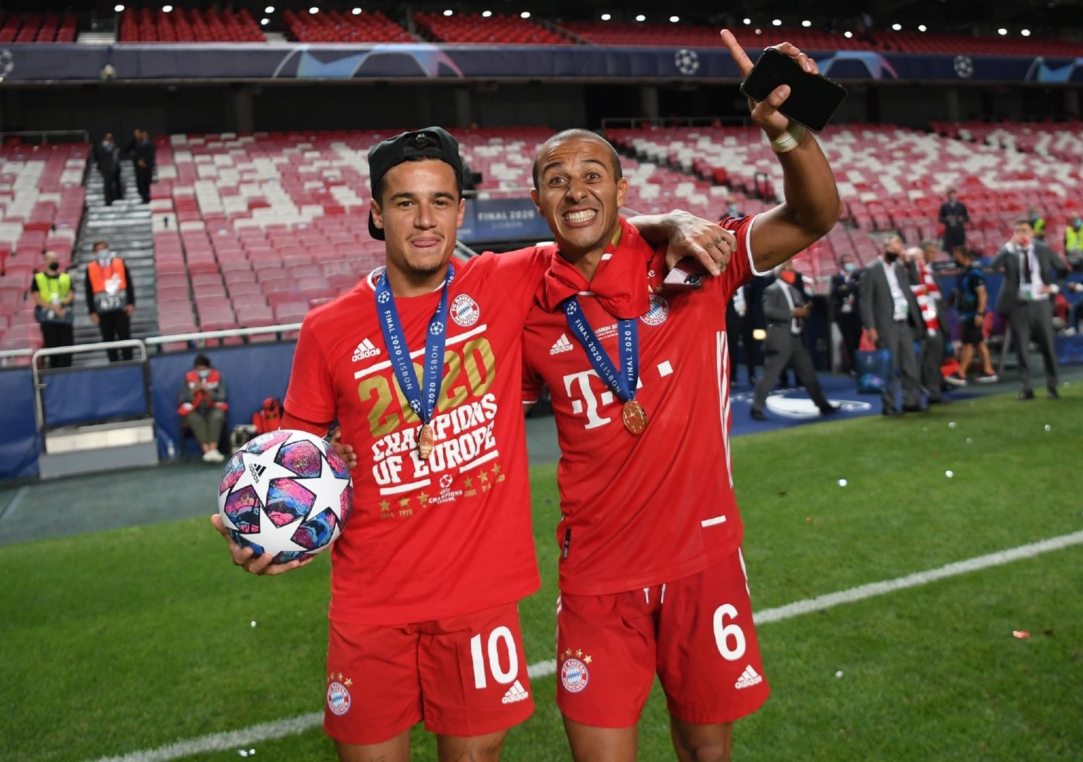 拜仁图片欧冠之夜高清大图,各赛季欧冠足球图片