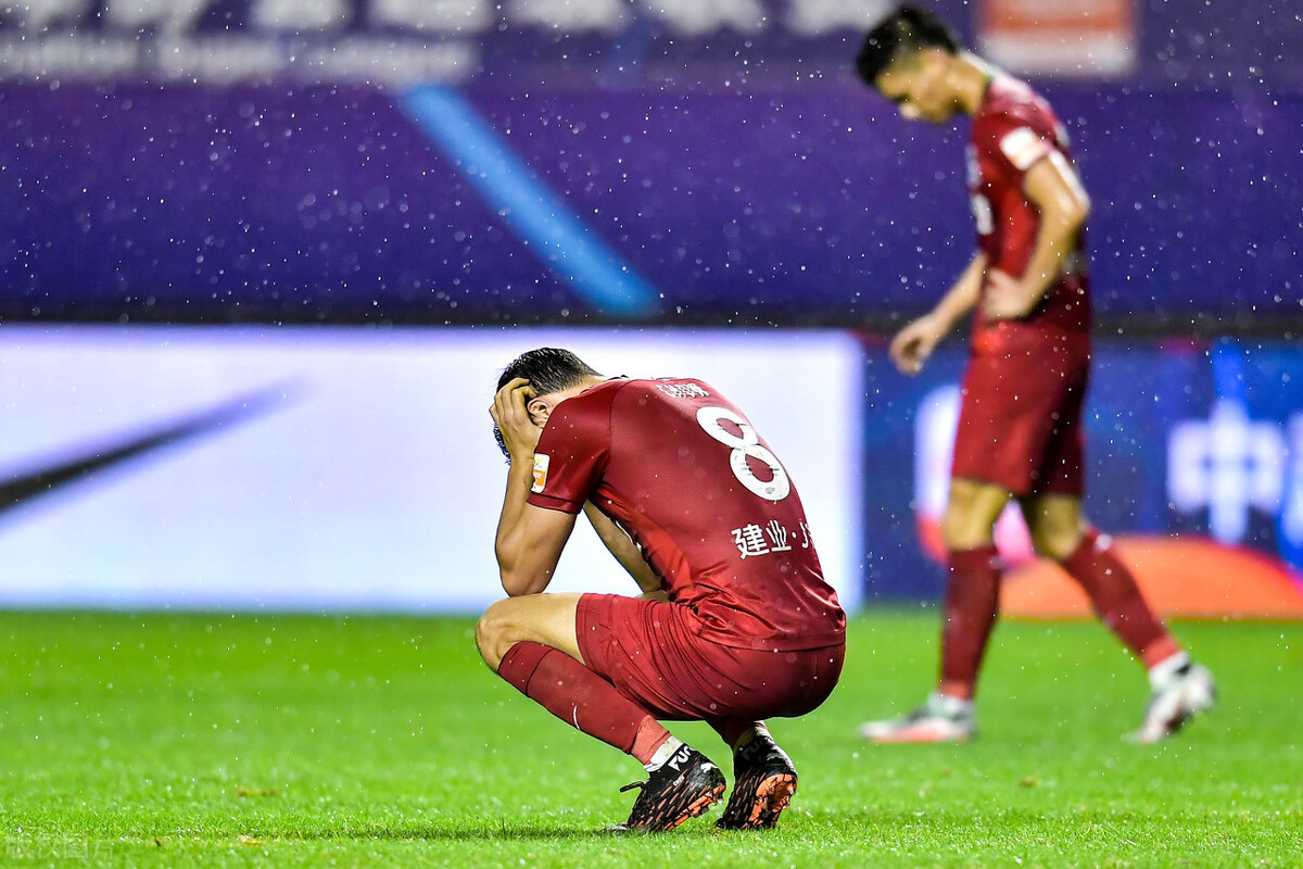 河南建业杨戟,鼓破万人捶上一句是什么