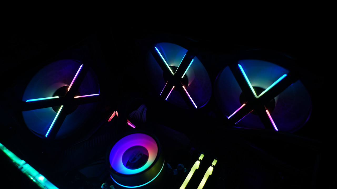 私房钱告急，618用10700K+RTX2080Ti打造了一台2万元的电脑